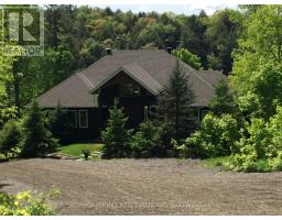 12 CARDINAL COURT, McKellar, Ontario