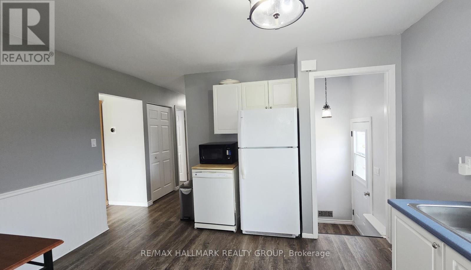 228 Airth Boulevard, Renfrew, Ontario  K7V 2J8 - Photo 16 - X12198052