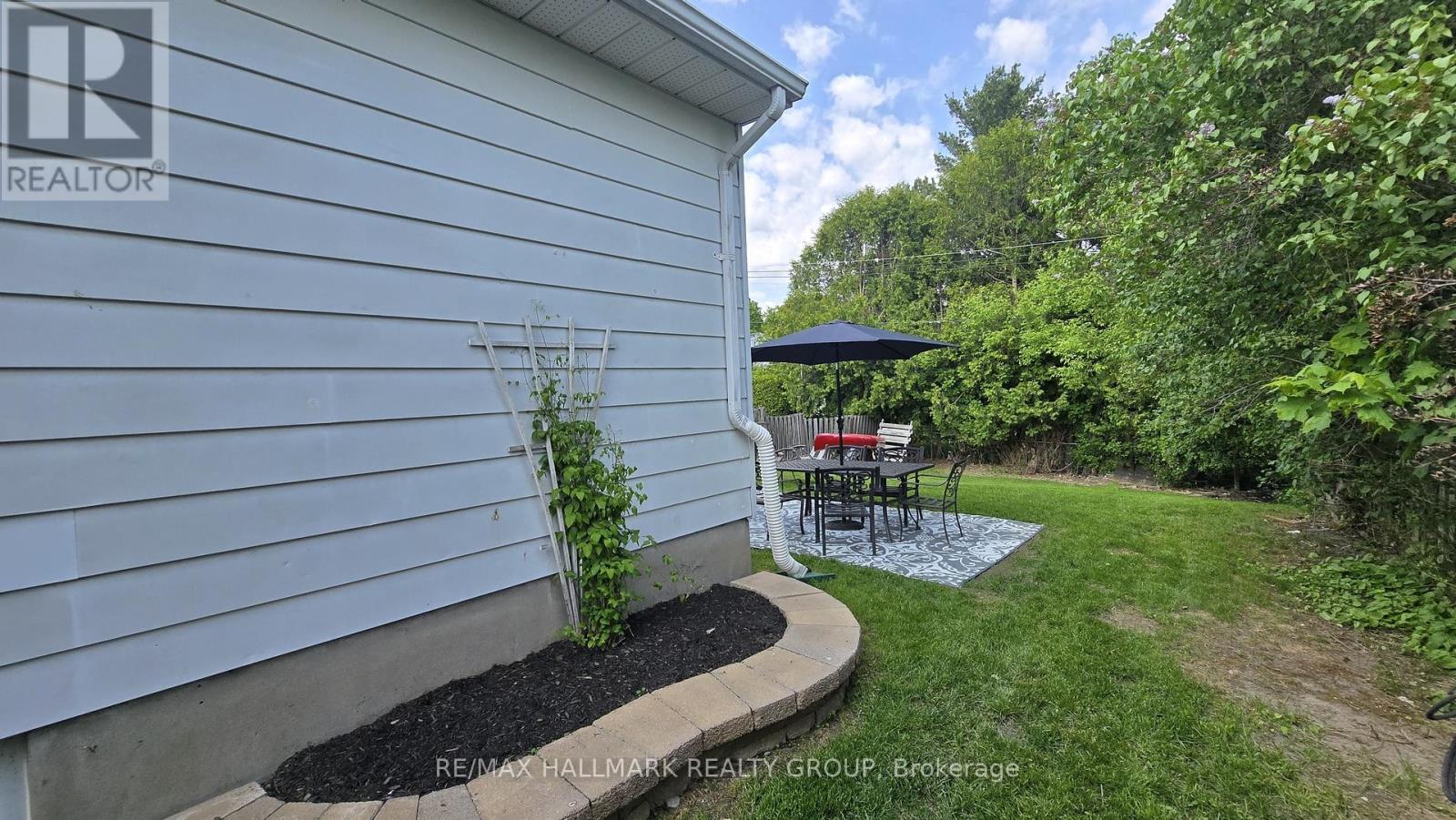 Property at 228 AIRTH BOULEVARD image 5