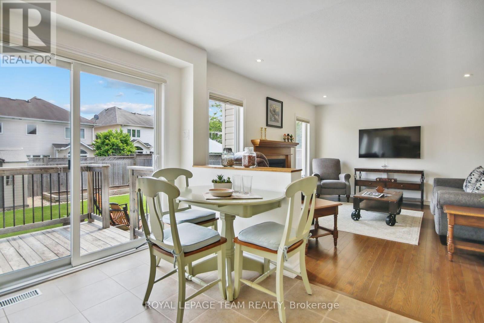 408 Abbeydale Circle, Ottawa, Ontario  K2K 0E8 - Photo 15 - X12198111