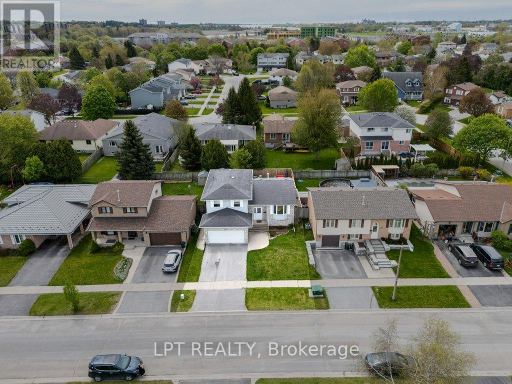 304 Sunrise Crescent, Kingston, Ontario  K7M 8C3 - Photo 7 - X12198175