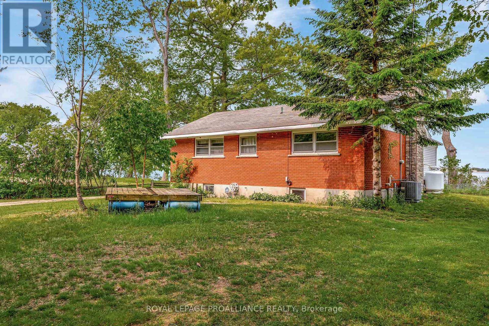 40 Mayne Lane, Prince Edward County, Ontario  K0K 2T0 - Photo 5 - X12018177