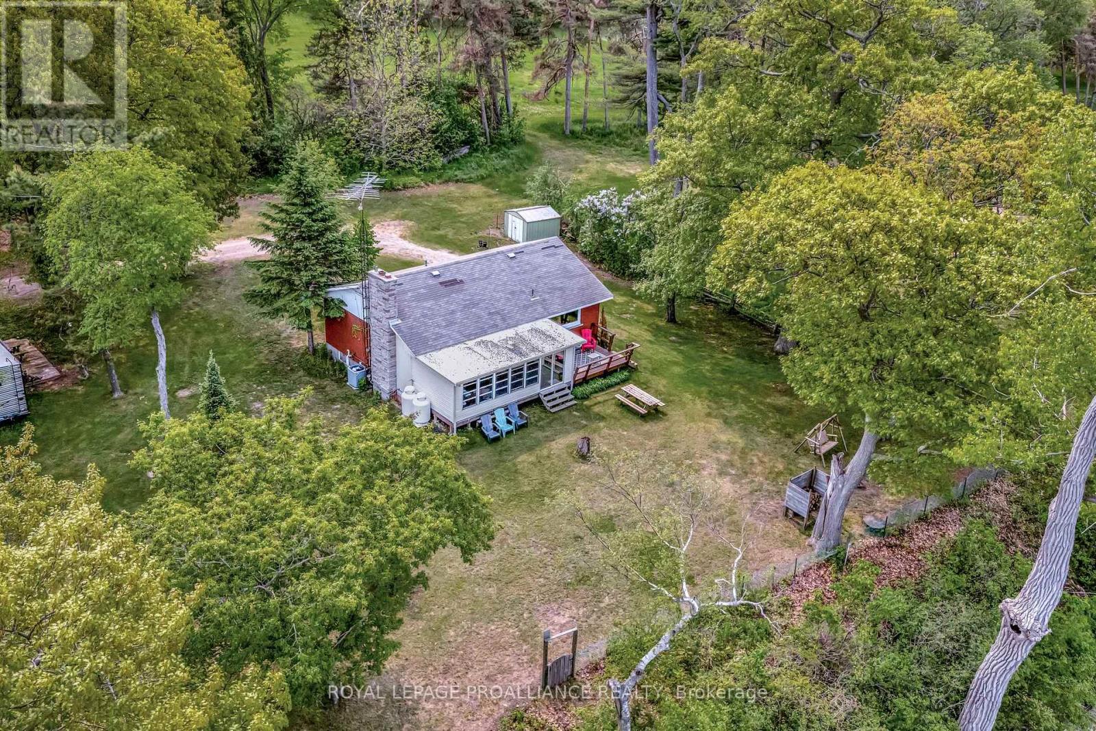 40 Mayne Lane, Prince Edward County, Ontario  K0K 2T0 - Photo 6 - X12018177