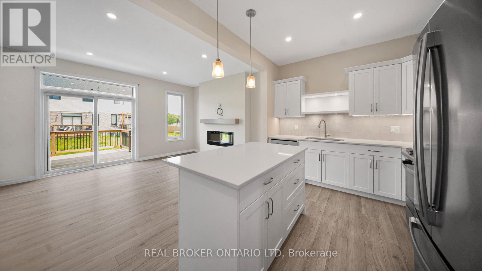 93 Keba Crescent, Tillsonburg, Ontario  N4G 0K6 - Photo 7 - X12197853