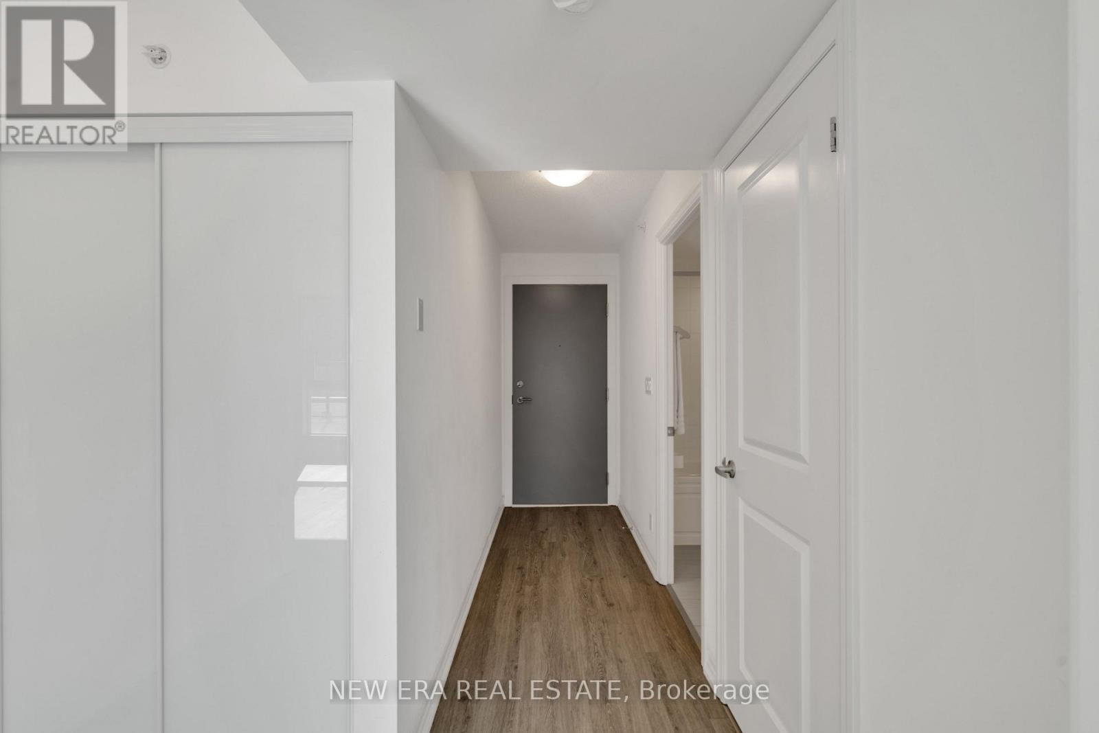 204 - 80 Esther Lorrie Drive, Toronto, Ontario  M9W 0C6 - Photo 4 - W12189625
