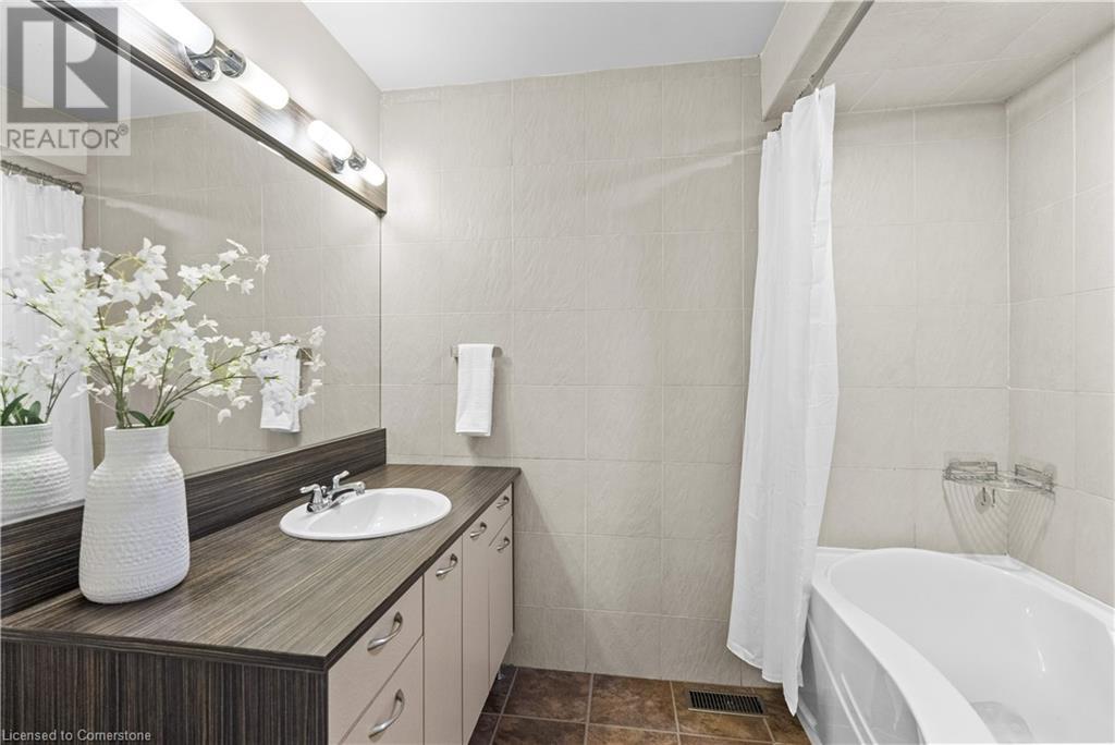 4197 Longmoor Drive Unit# 1, Burlington, Ontario  L7L 5J9 - Photo 19 - 40733731