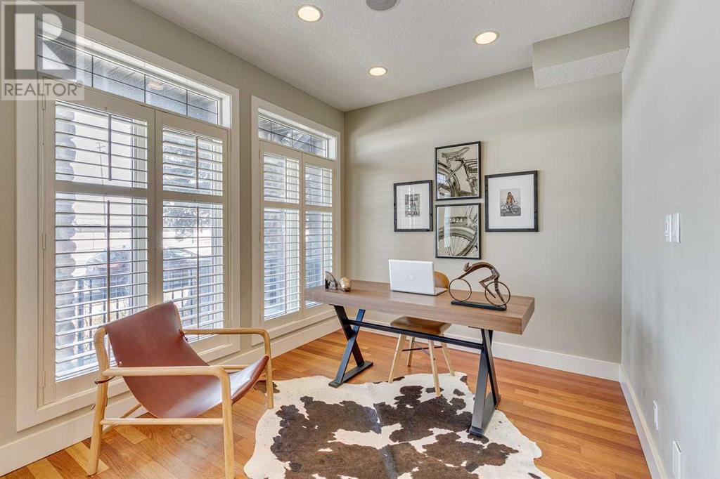 Property at 1732 50 Avenue SW image 5