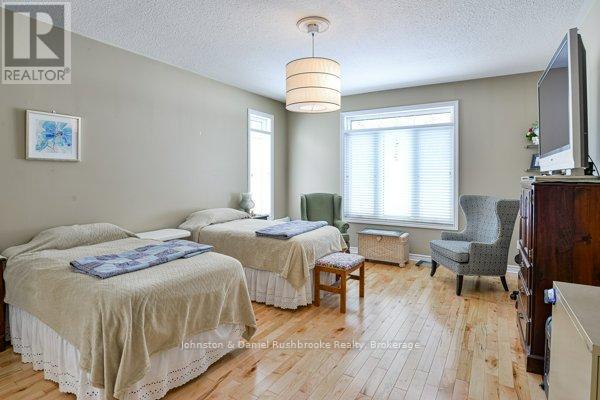 20 Twigs End E, Gravenhurst, Ontario  P1P 1L3 - Photo 11 - X12047874