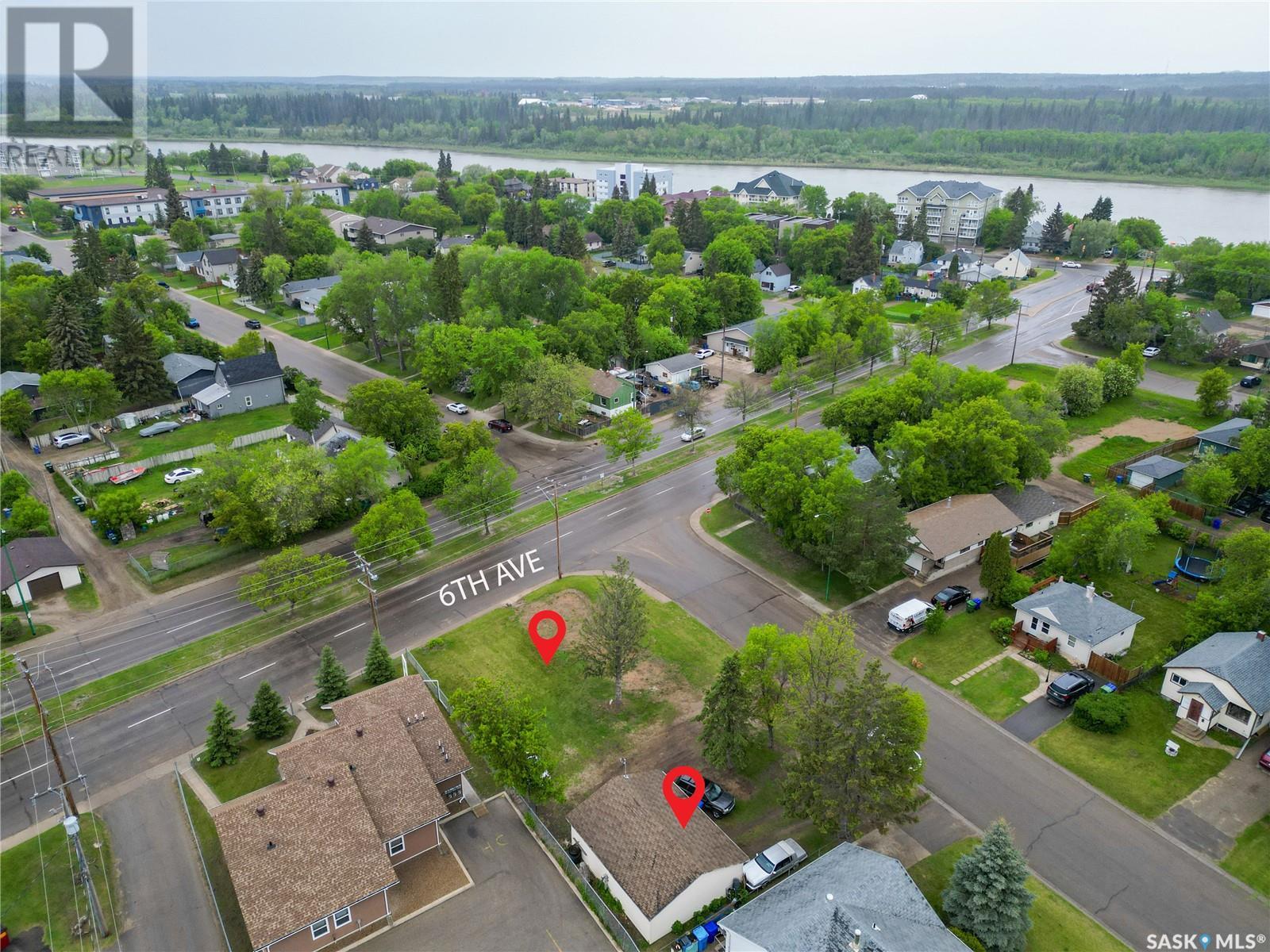 Property at 602 6th AVENUE E image 5