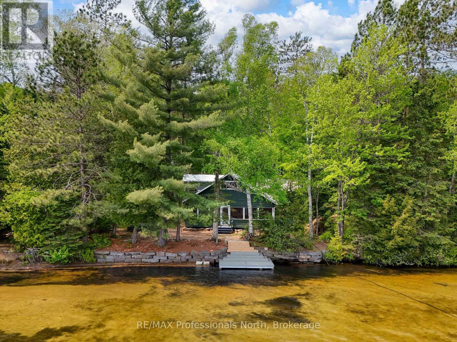 3 - 1411 Billie Bear Road, Lake Of Bays, Ontario  P1H 2J6 - Photo 2 - X12120247