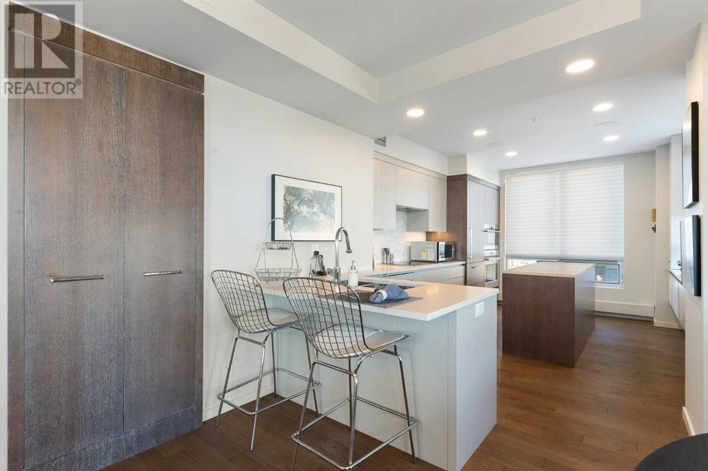 Property at 1004, 228 26 Avenue SW image 4