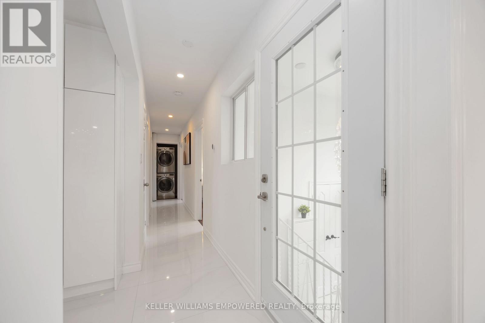 112 Kingslake Road, Toronto, Ontario  M2J 3E8 - Photo 16 - C12198133