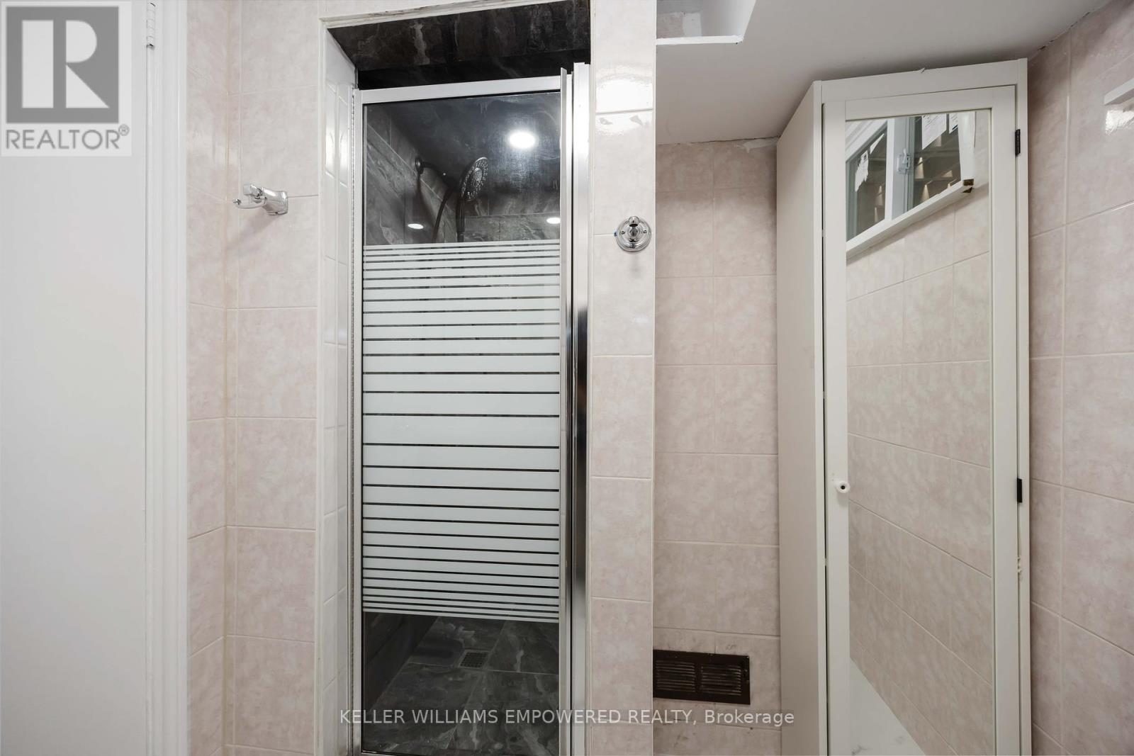 112 Kingslake Road, Toronto, Ontario  M2J 3E8 - Photo 29 - C12198133