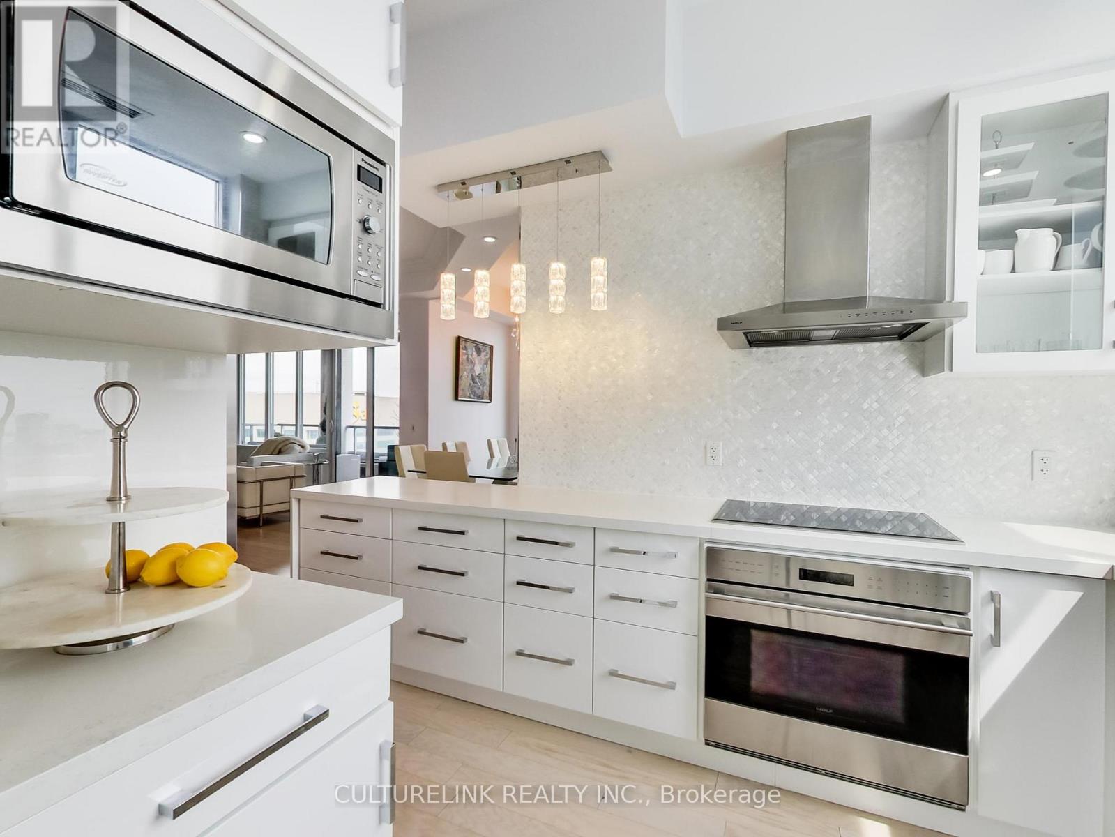 4402 - 35 Balmuto Street, Toronto, Ontario  M4Y 0A3 - Photo 14 - C12198173