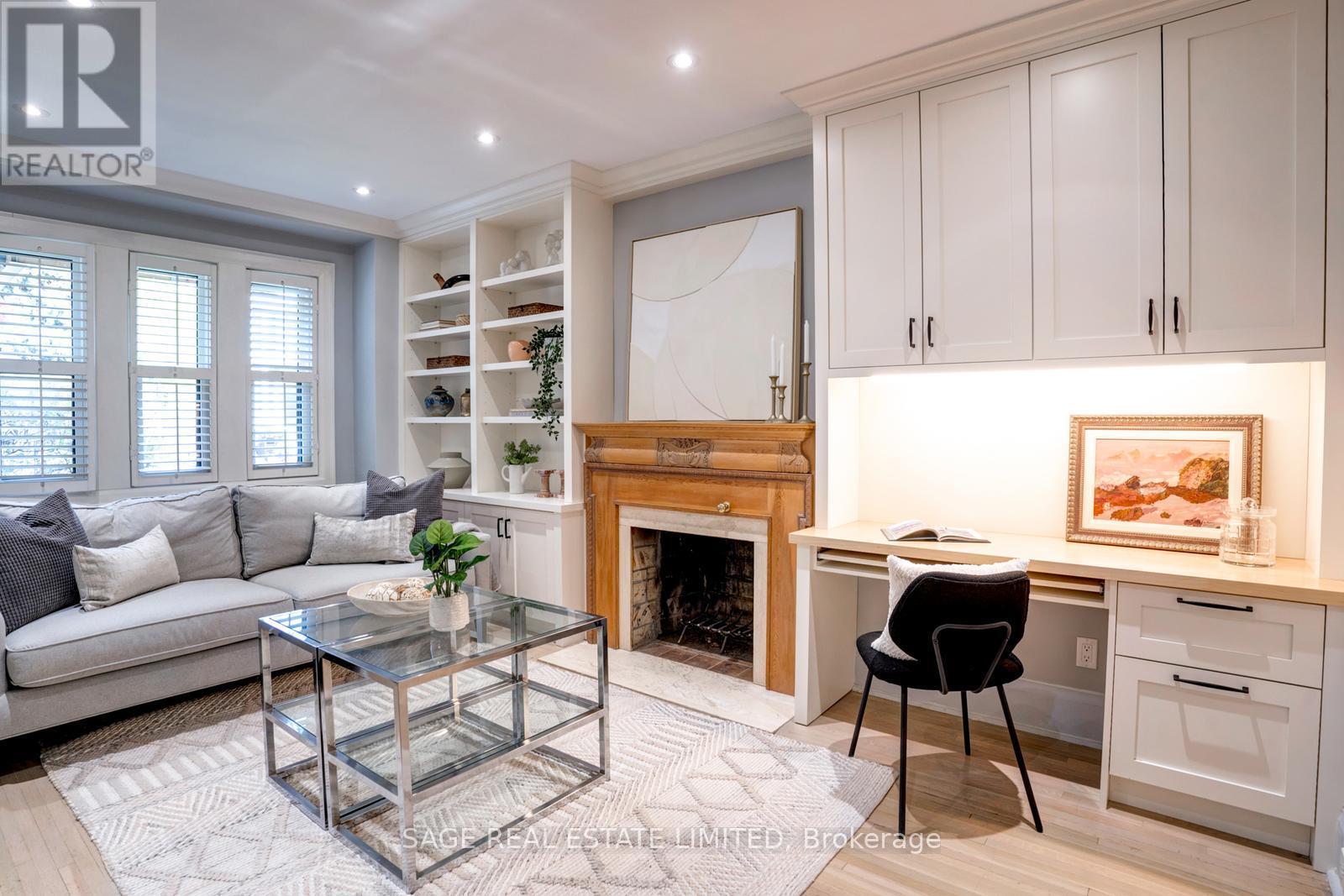 49 Melrose Avenue, Toronto, Ontario  M5M 1Y6 - Photo 11 - C12198174