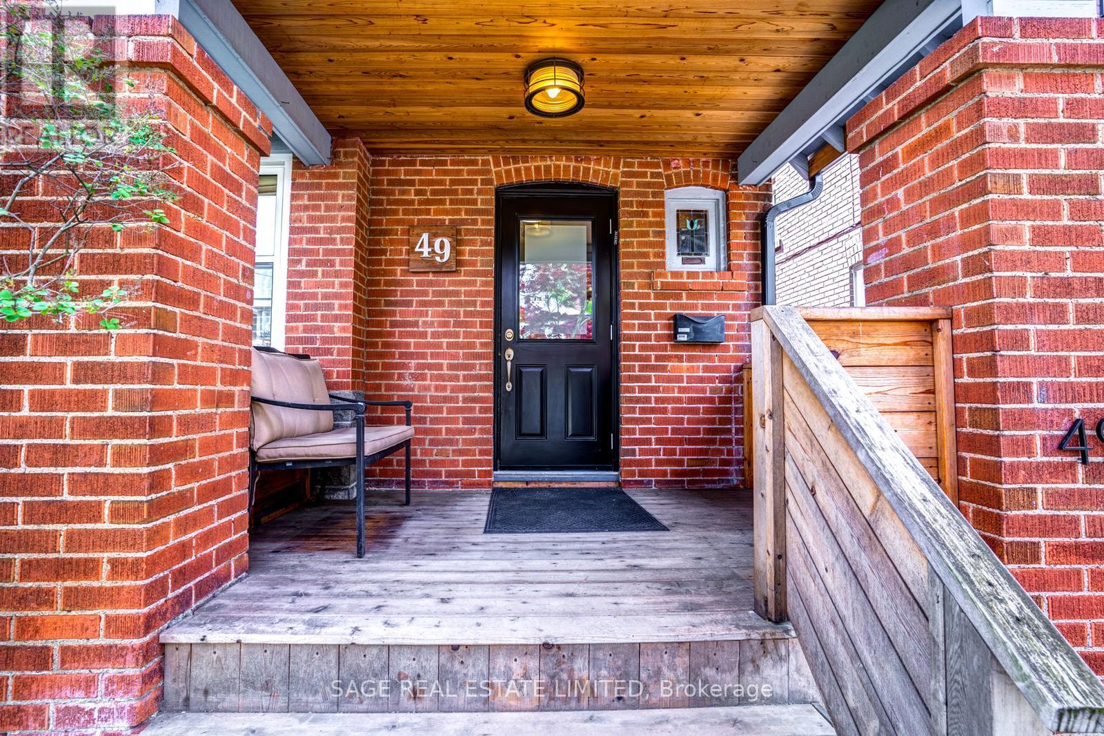 49 Melrose Avenue, Toronto, Ontario  M5M 1Y6 - Photo 3 - C12198174