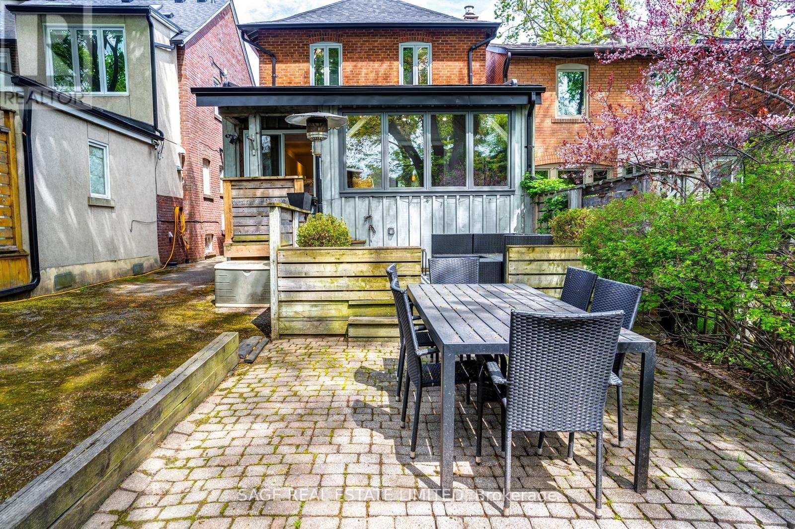 49 Melrose Avenue, Toronto, Ontario  M5M 1Y6 - Photo 43 - C12198174