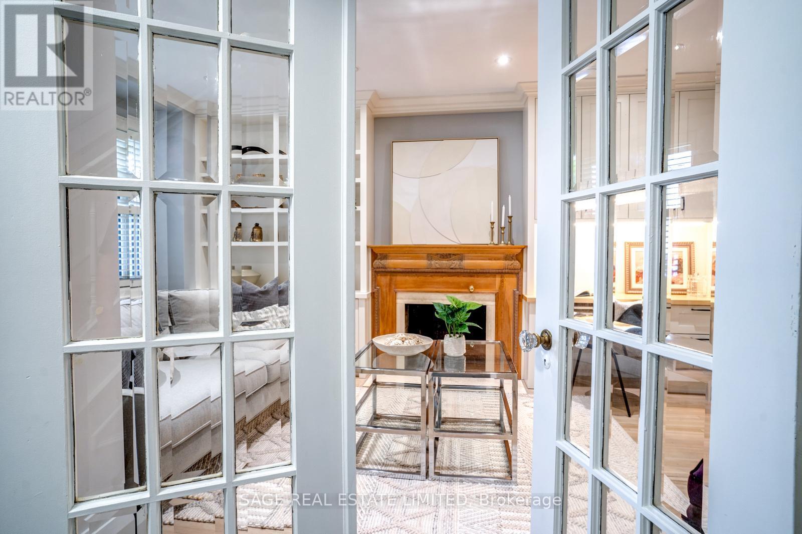 49 Melrose Avenue, Toronto, Ontario  M5M 1Y6 - Photo 8 - C12198174