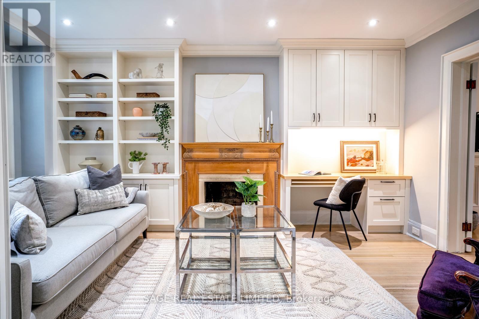 49 Melrose Avenue, Toronto, Ontario  M5M 1Y6 - Photo 9 - C12198174