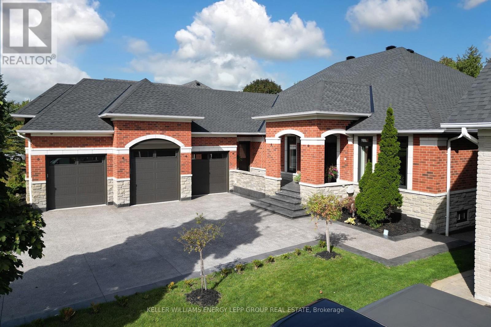 3693 COCHRANE STREET, Whitby, Ontario