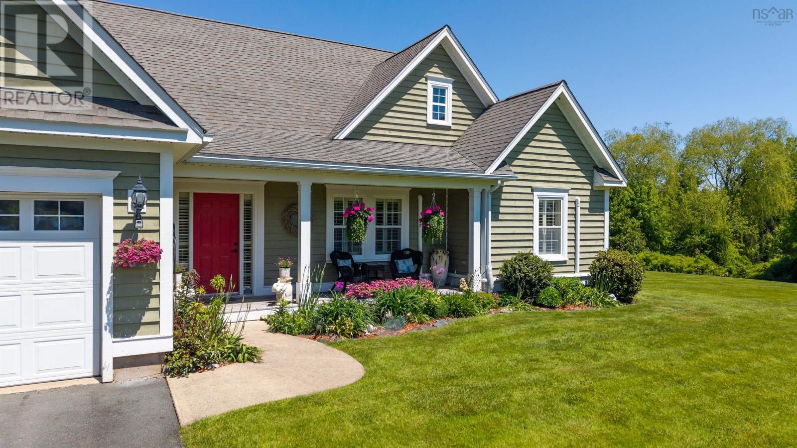 Property at 949 Centennial Drive image 2