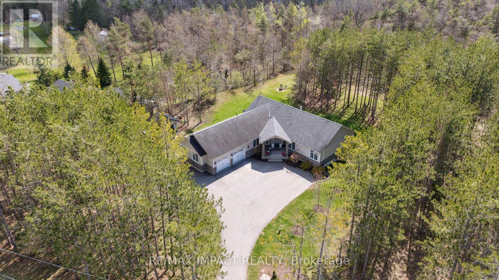 Property at 27 SLALOM DRIVE image 2