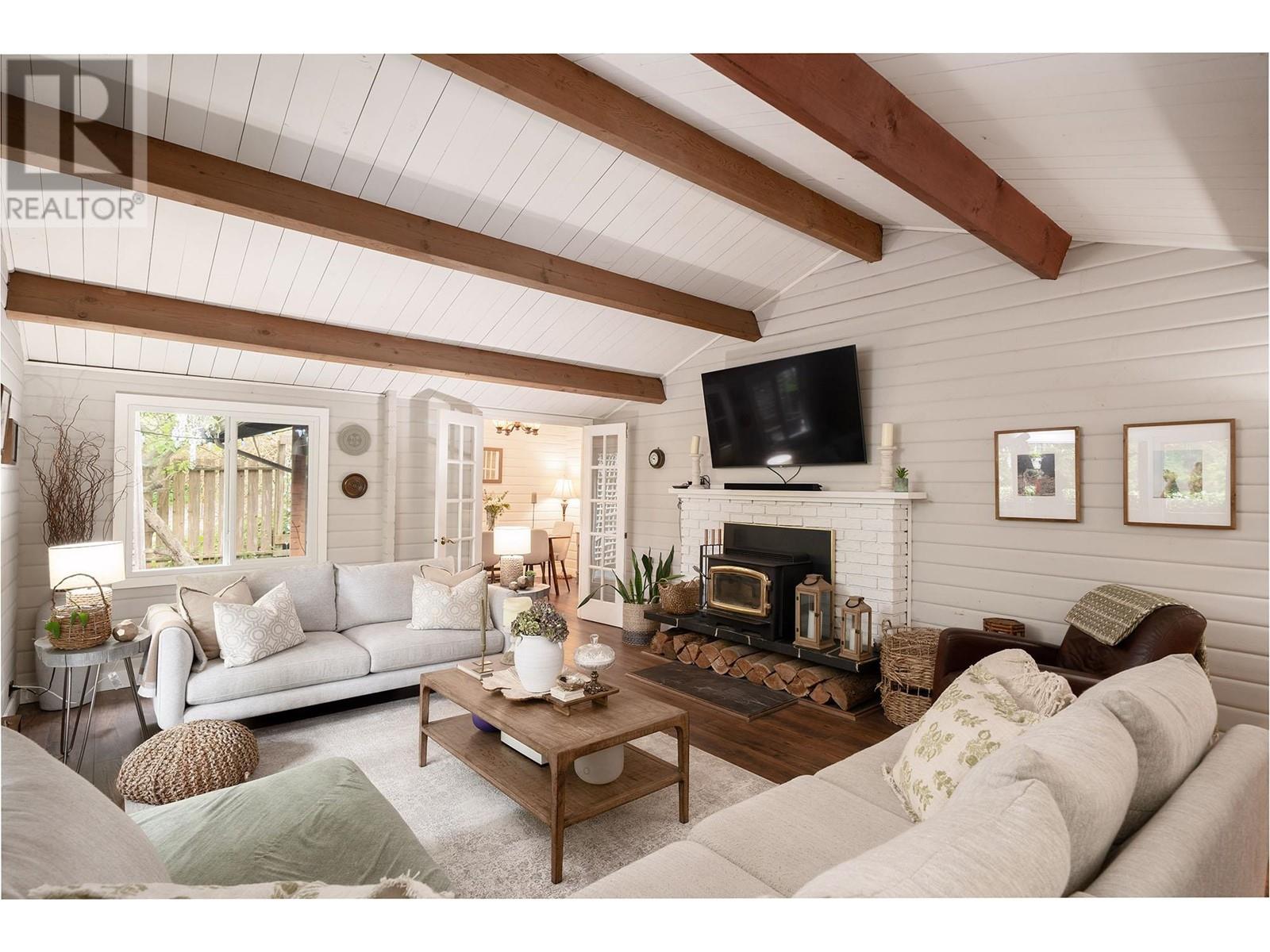 Property at 1565 WHITESAILS DRIVE image 2
