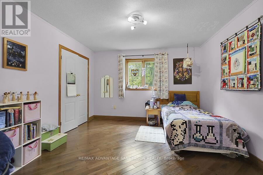 1400 Rabbitwood Court, North Middlesex (Alisa Craig), Ontario  N0M 1A0 - Photo 39 - X12198343