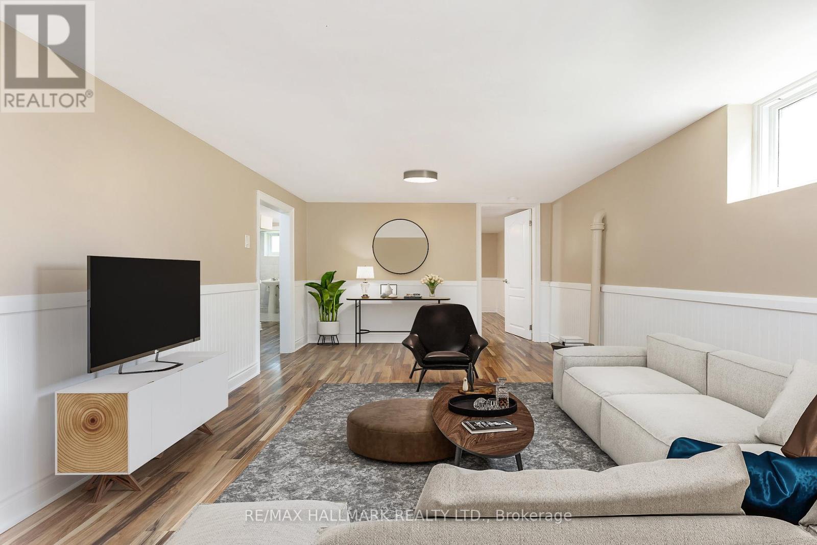 142 Meighen Avenue, Toronto, Ontario  M4B 2H9 - Photo 14 - E12198091