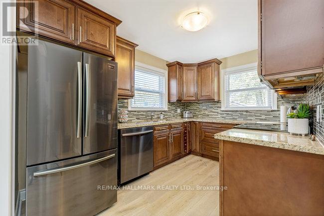 142 Meighen Avenue, Toronto, Ontario  M4B 2H9 - Photo 4 - E12198091
