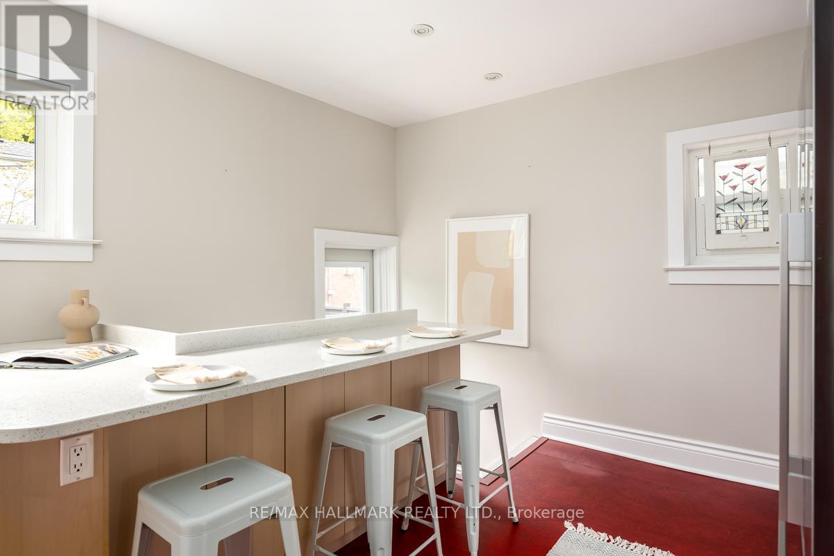 56 Maughan Crescent, Toronto (Woodbine Corridor), Ontario  M4L 3E6 - Photo 13 - E12198106