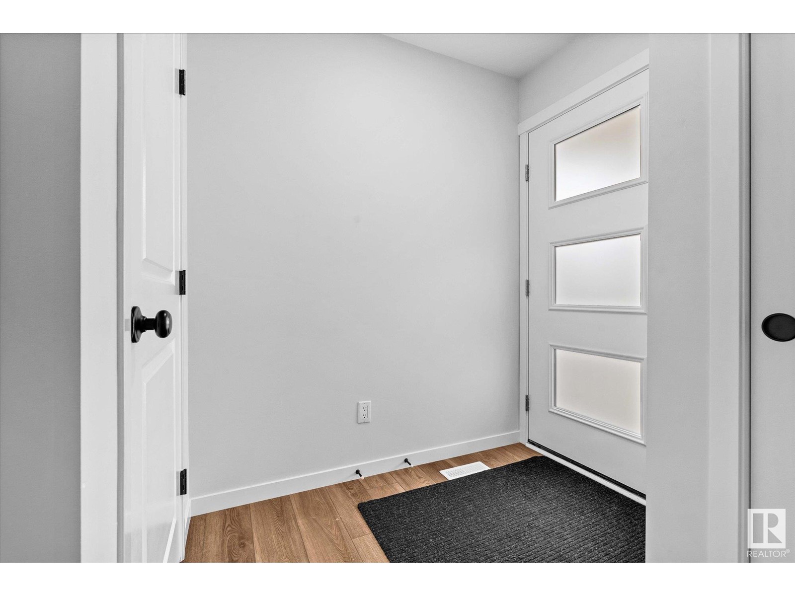 Property at 1727 WESTERRA WD image 4