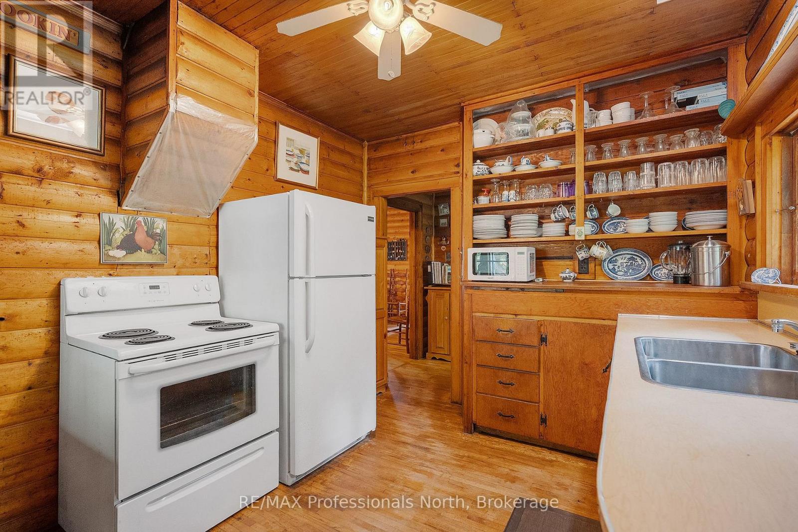3 - 1411 Billie Bear Road, Lake Of Bays, Ontario  P1H 2J6 - Photo 12 - X12120247