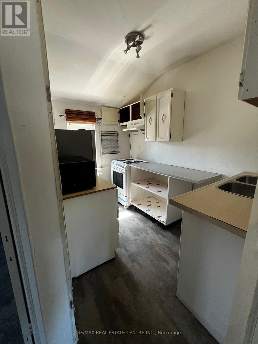 80 Twelfth Street, Toronto, Ontario  M8V 3H1 - Photo 20 - W12141729