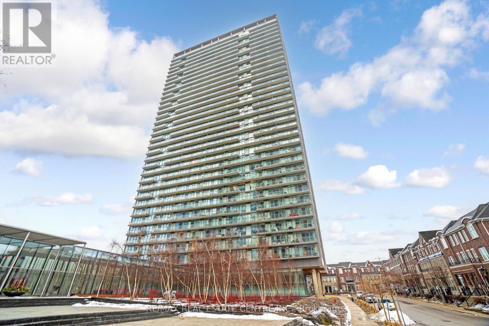 303 - 105 THE QUEENSWAY AVENUE, Toronto, Ontario