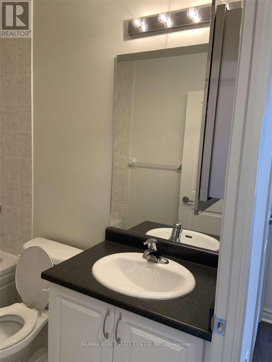 2202 - 349 Rathburn Road W, Mississauga, Ontario  L5B 0G9 - Photo 7 - W12192868