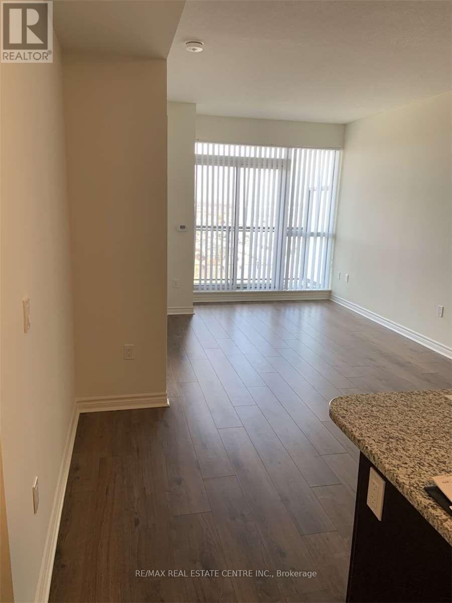 2202 - 349 Rathburn Road W, Mississauga, Ontario  L5B 0G9 - Photo 2 - W12192868
