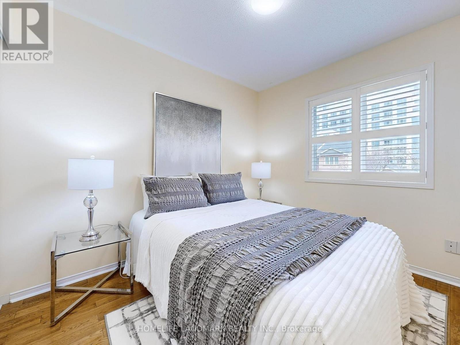 44 Vanity Crescent, Richmond Hill (Langstaff), Ontario  L4B 4E5 - Photo 32 - N12198069