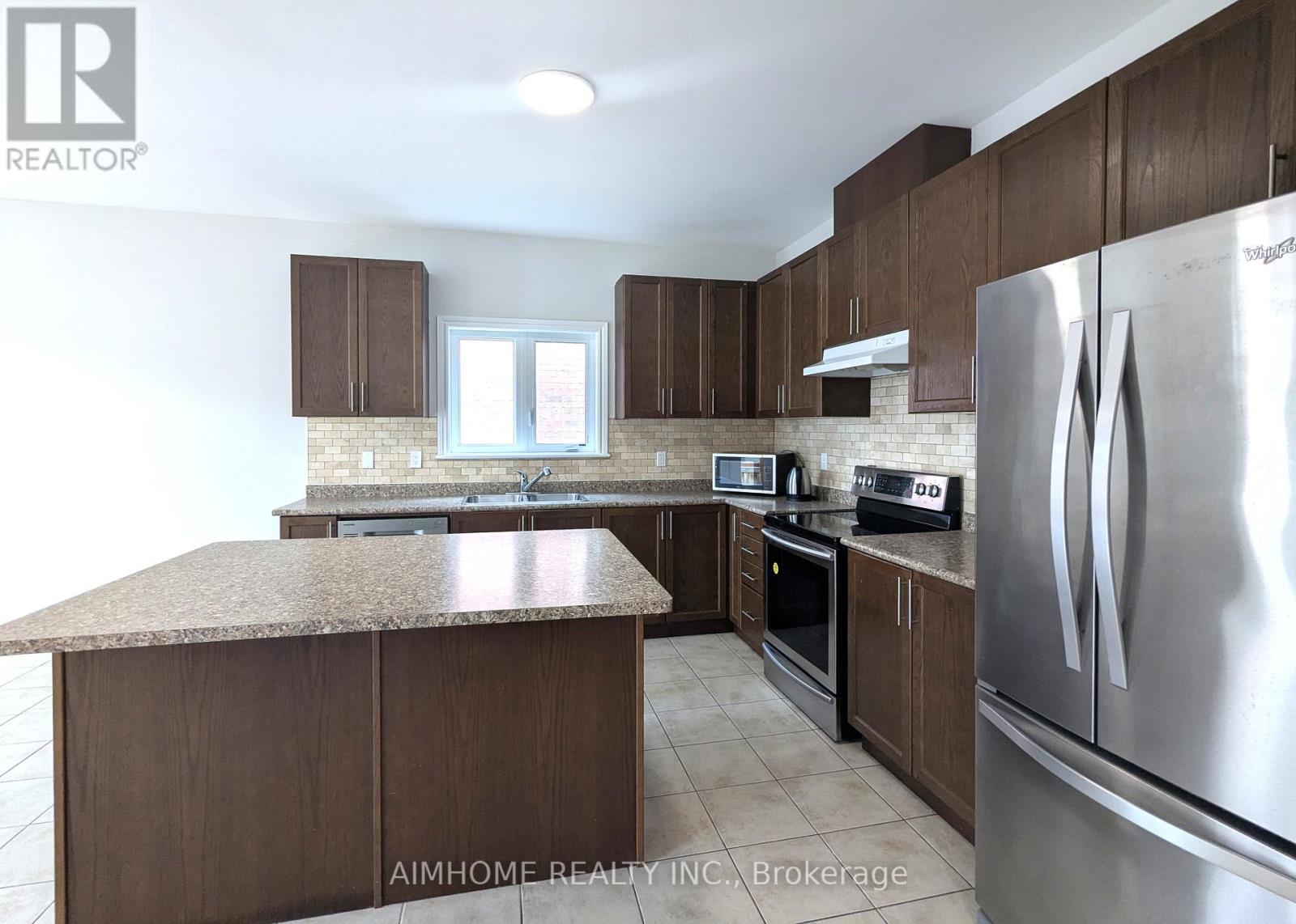 29 Bamburg Street N, Georgina (Sutton & Jackson's Point), Ontario  L0E 1R0 - Photo 11 - N12198184