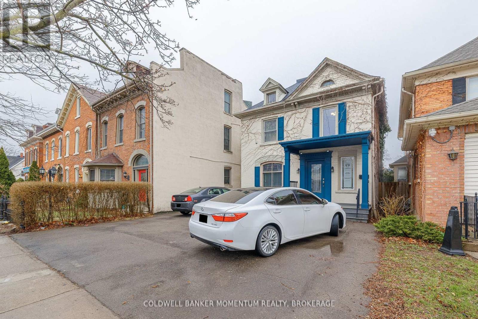 Property at 179 KING STREET image 3