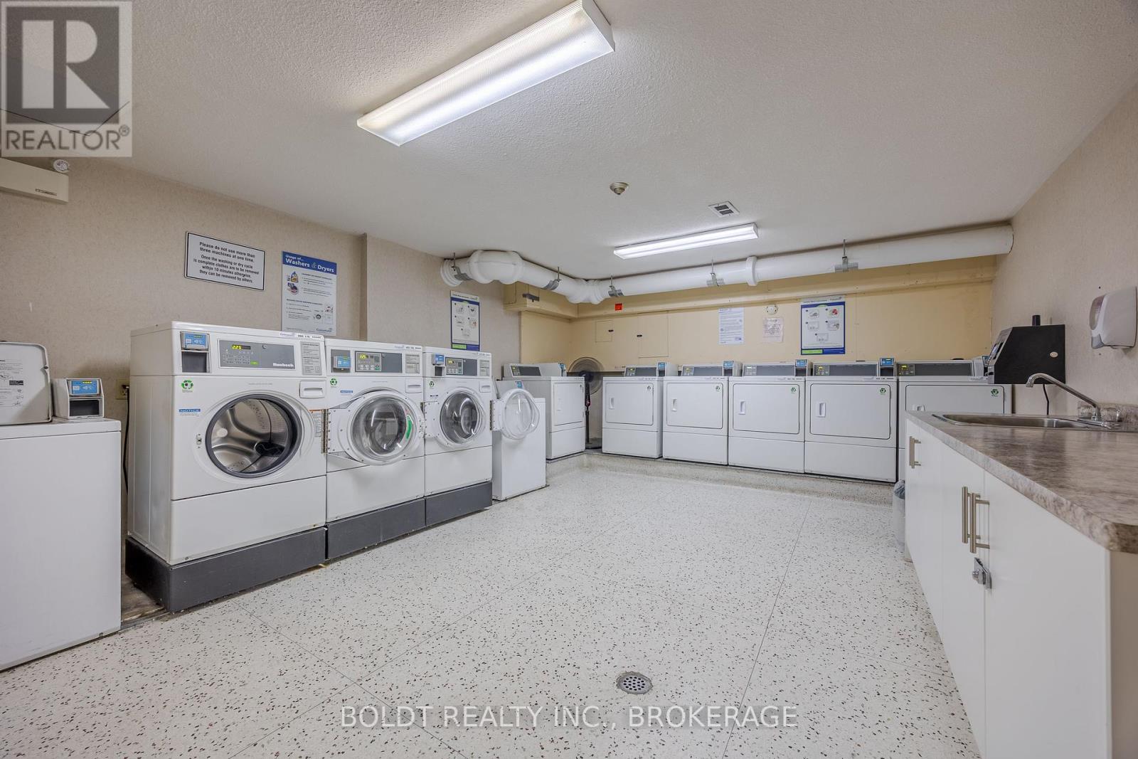 105 - 35 Towering Heights Boulevard, St. Catharines, Ontario  L2T 3G8 - Photo 17 - X12198400