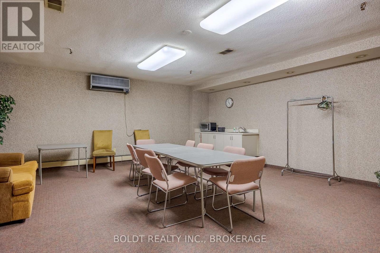 105 - 35 Towering Heights Boulevard, St. Catharines, Ontario  L2T 3G8 - Photo 22 - X12198400