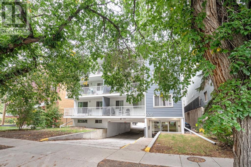 Property at 302, 638 Meredith Road NE image 3