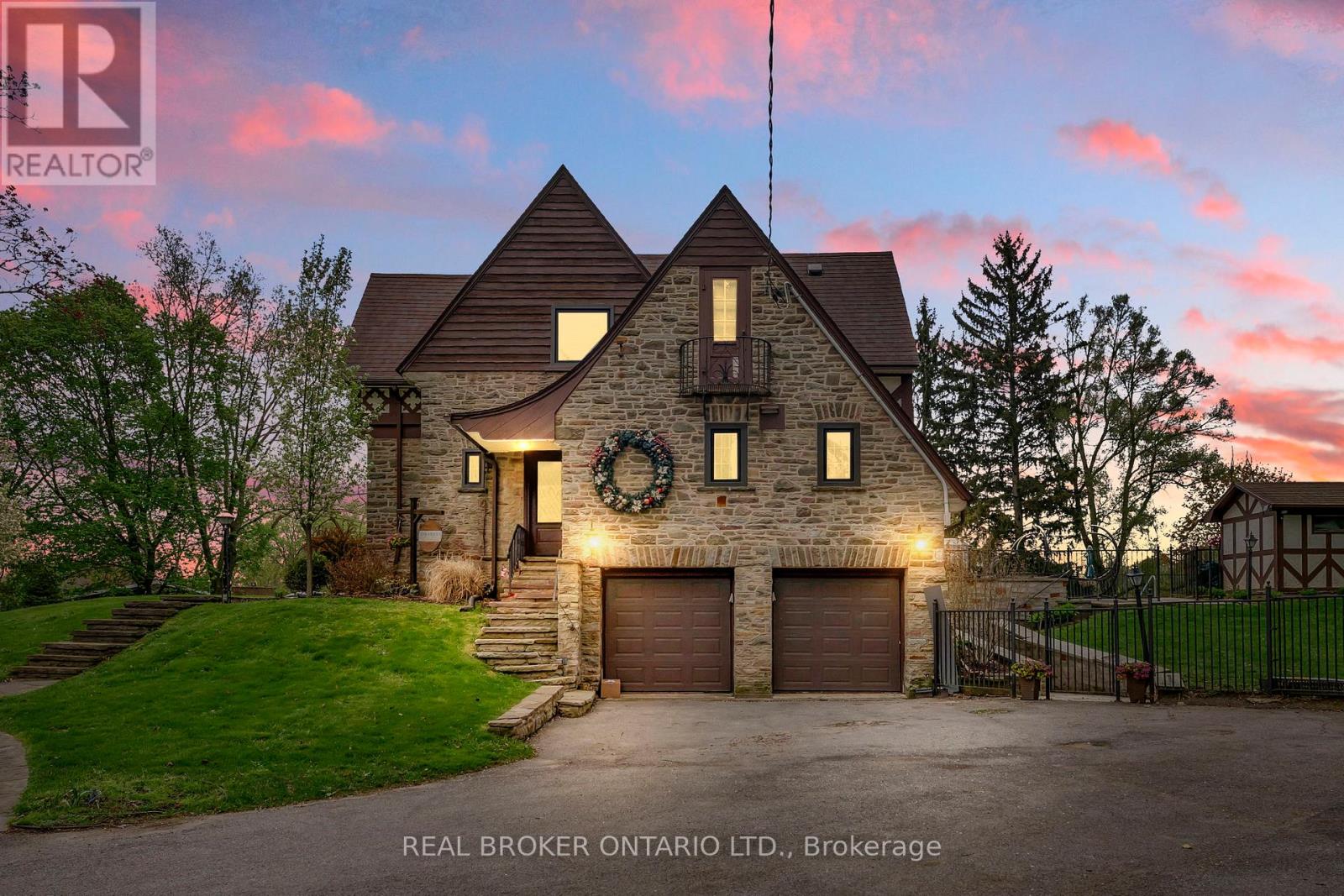 26 Evergreen Hill Road, Norfolk, Ontario  N3Y 1B8 - Photo 1 - X12138634