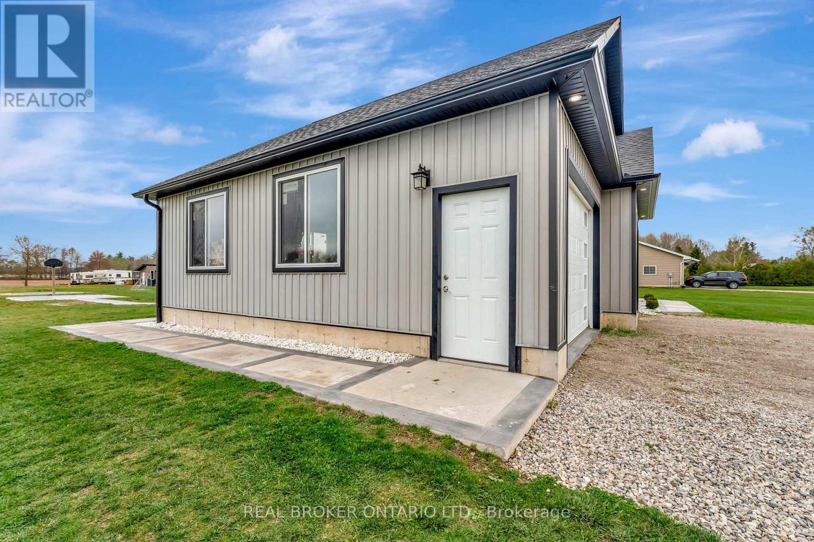 2445 East Quarter Line Road, Norfolk, Ontario  N4B 2W4 - Photo 32 - X12144136