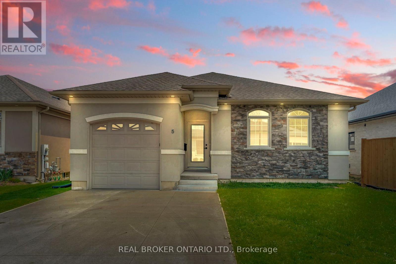 5 - 5 JOHN POUND ROAD, Tillsonburg, Ontario