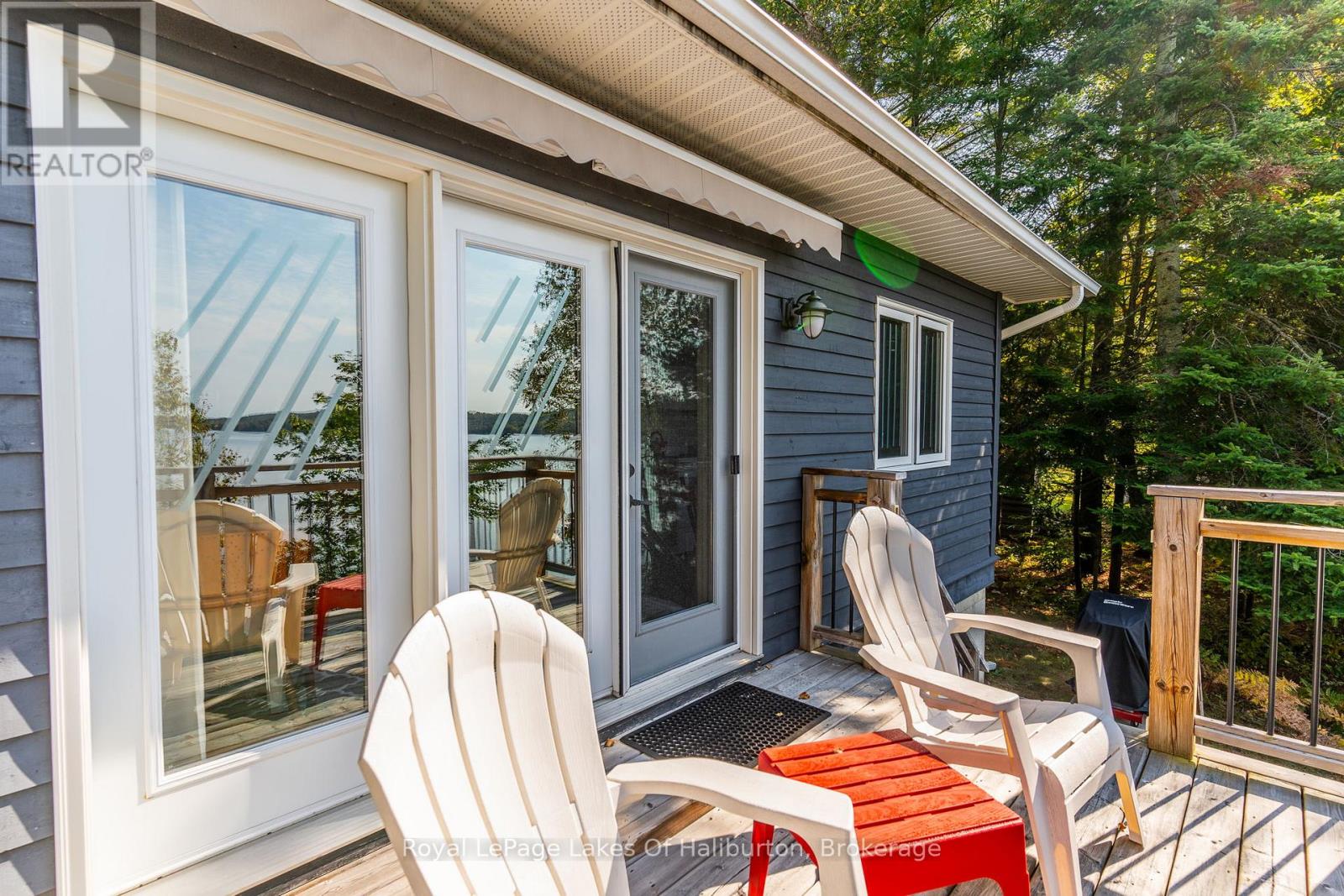 1070 Frank's Lane, Algonquin Highlands, Ontario K0M 1S0 - Photo 18 - X12198205