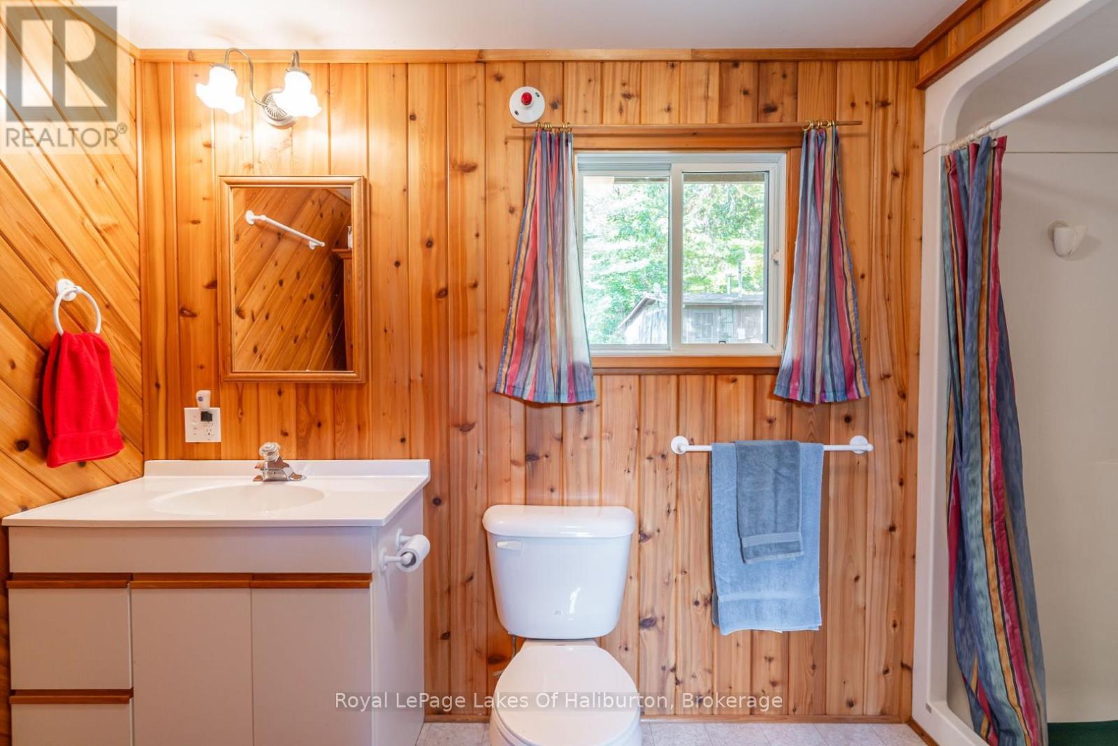 1070 Frank's Lane, Algonquin Highlands, Ontario K0M 1S0 - Photo 31 - X12198205