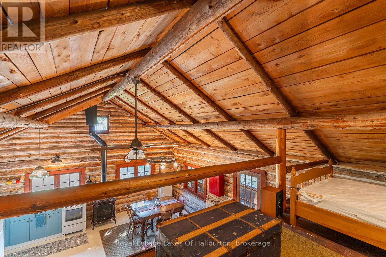 1070 Frank's Lane, Algonquin Highlands, Ontario K0M 1S0 - Photo 32 - X12198205