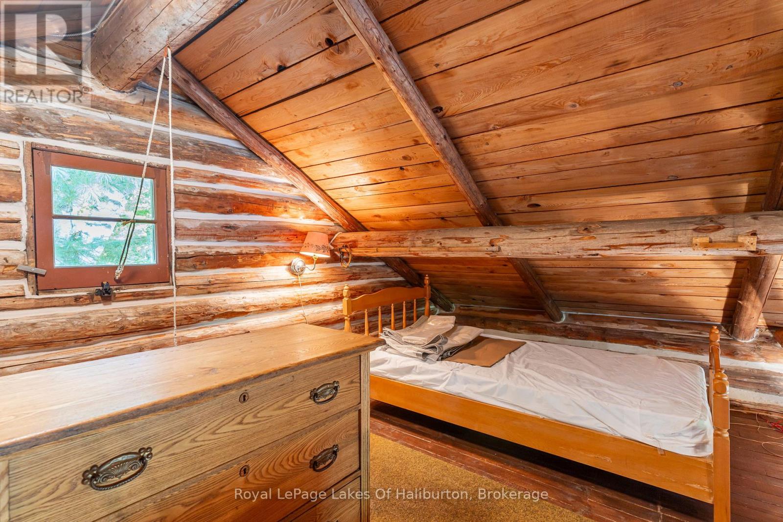 1070 Frank's Lane, Algonquin Highlands, Ontario K0M 1S0 - Photo 33 - X12198205